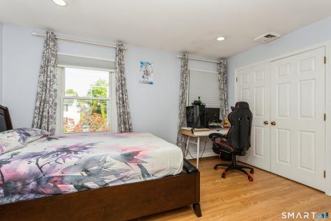 32 Sherwood Place Fairfield CT 06890