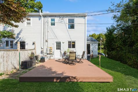 32 Sherwood Place Fairfield CT 06890