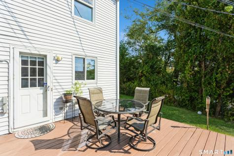 32 Sherwood Place Fairfield CT 06890