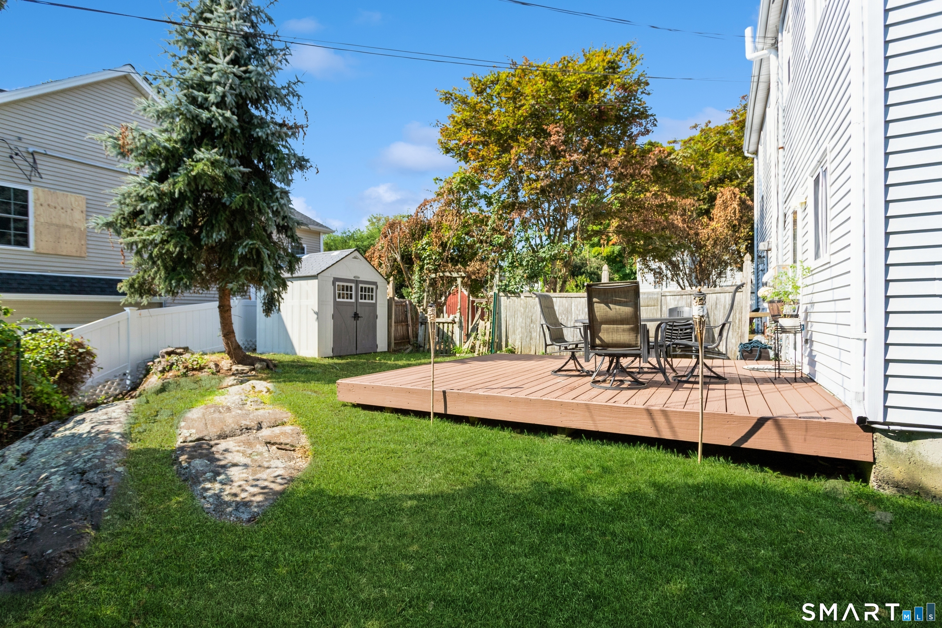 32 Sherwood Place Fairfield CT 06890