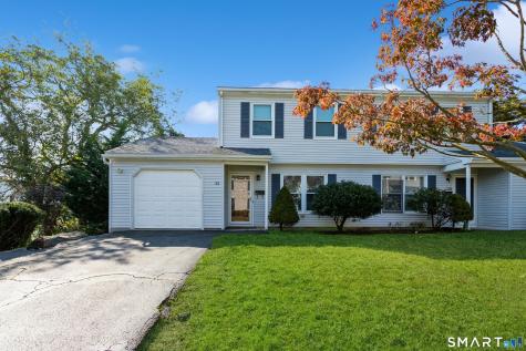32 Sherwood Place Fairfield CT 06890