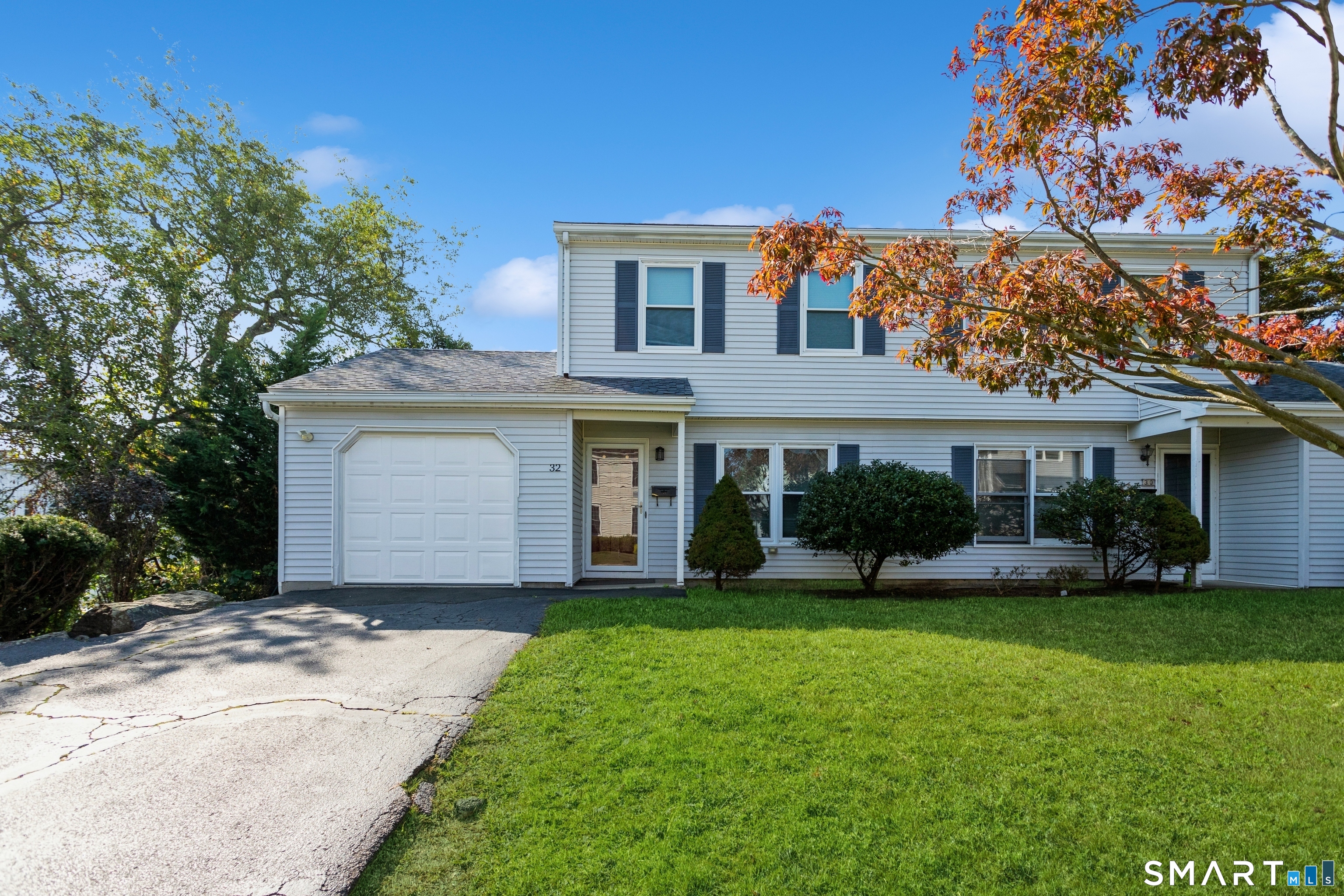 32 Sherwood Place Fairfield CT 06890