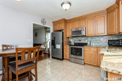 32 Sherwood Place Fairfield CT 06890