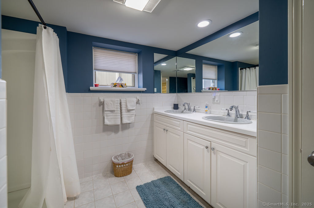 133 Linden Avenue Branford CT 06405