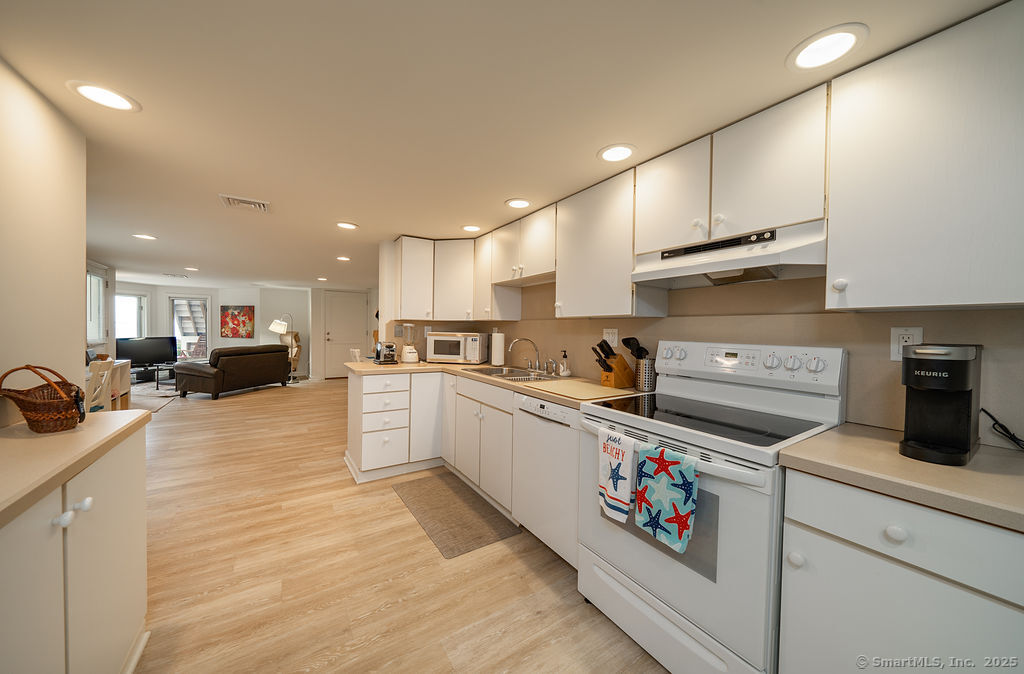 133 Linden Avenue Branford CT 06405