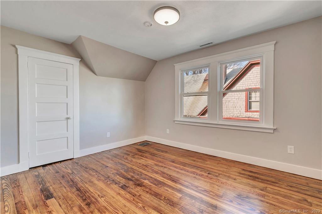 22 Hubinger Street New Haven CT 06511