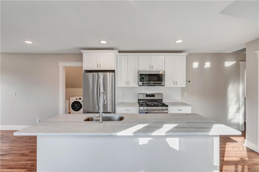 22 Hubinger Street New Haven CT 06511