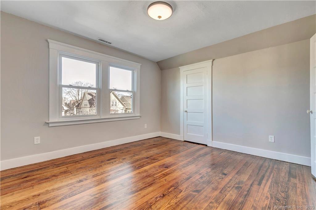 22 Hubinger Street New Haven CT 06511