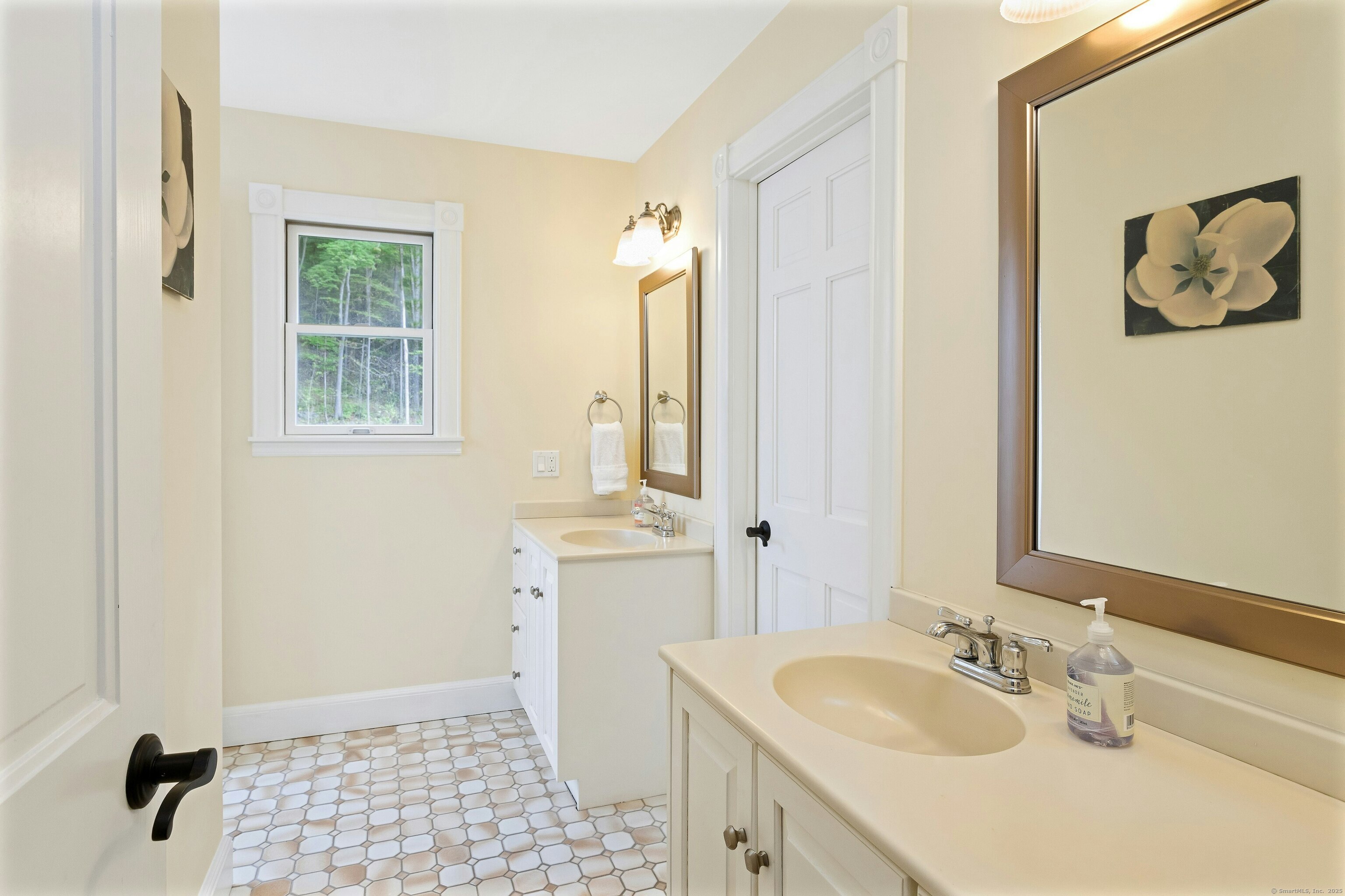 105 Honeysuckle Hill Lane Easton CT 06612