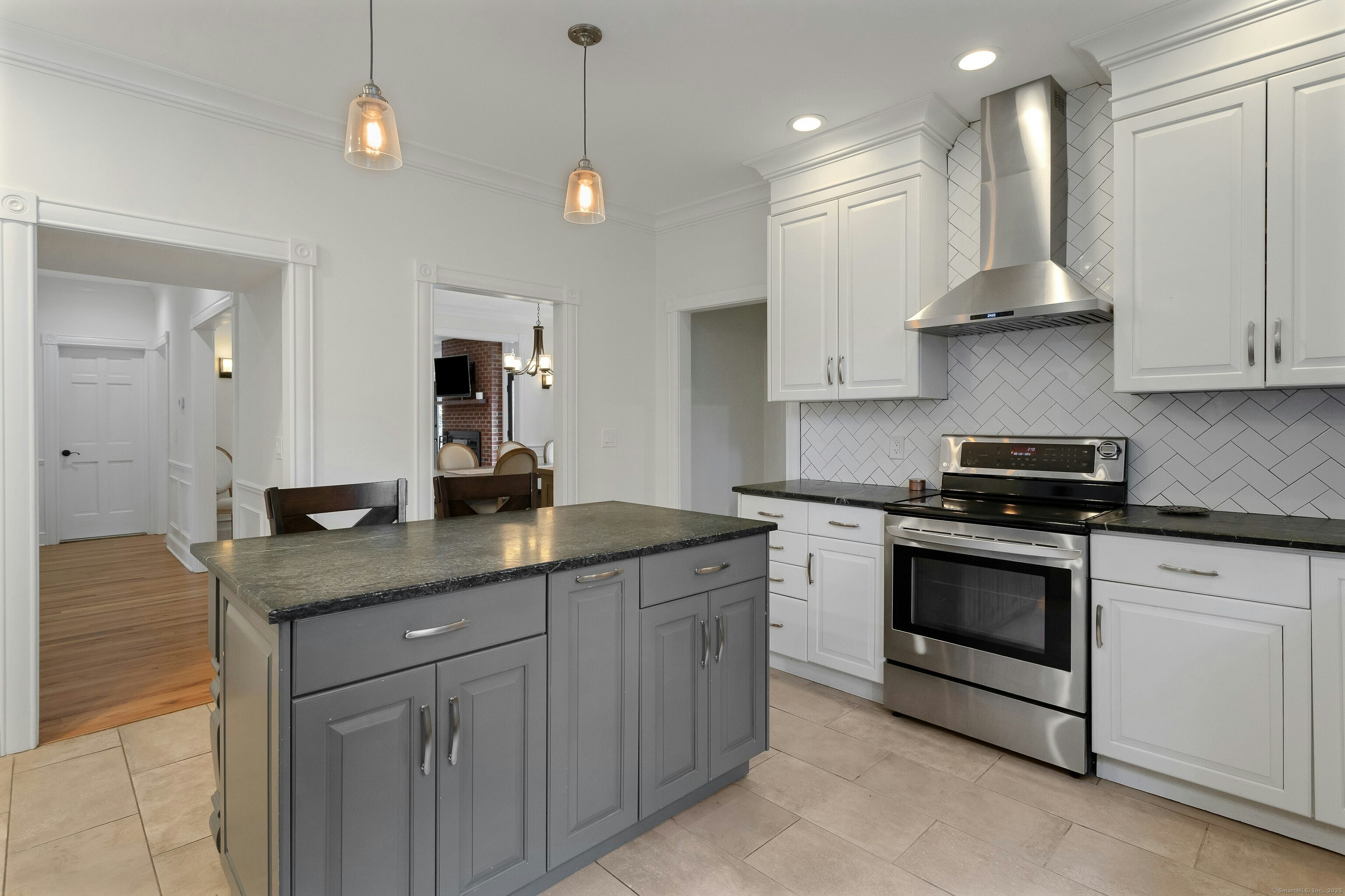 105 Honeysuckle Hill Lane Easton CT 06612