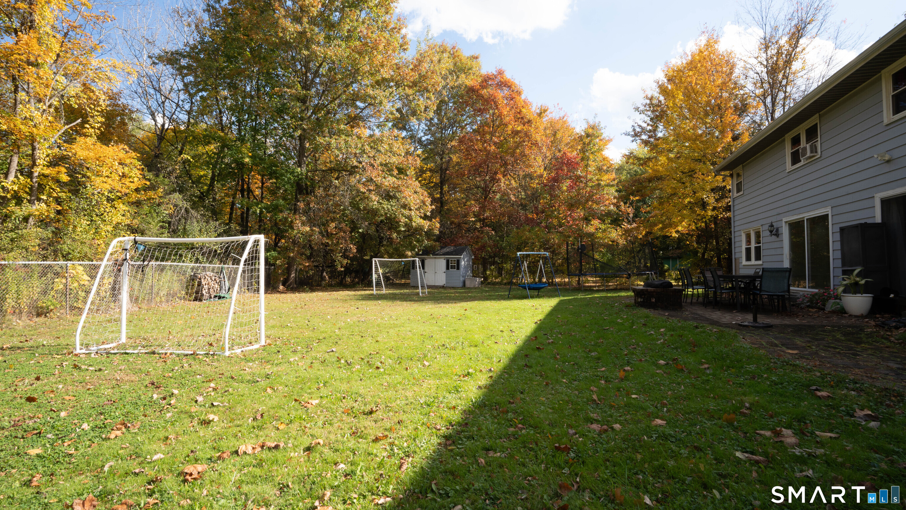 24 Coburn Circle Newington CT 06111