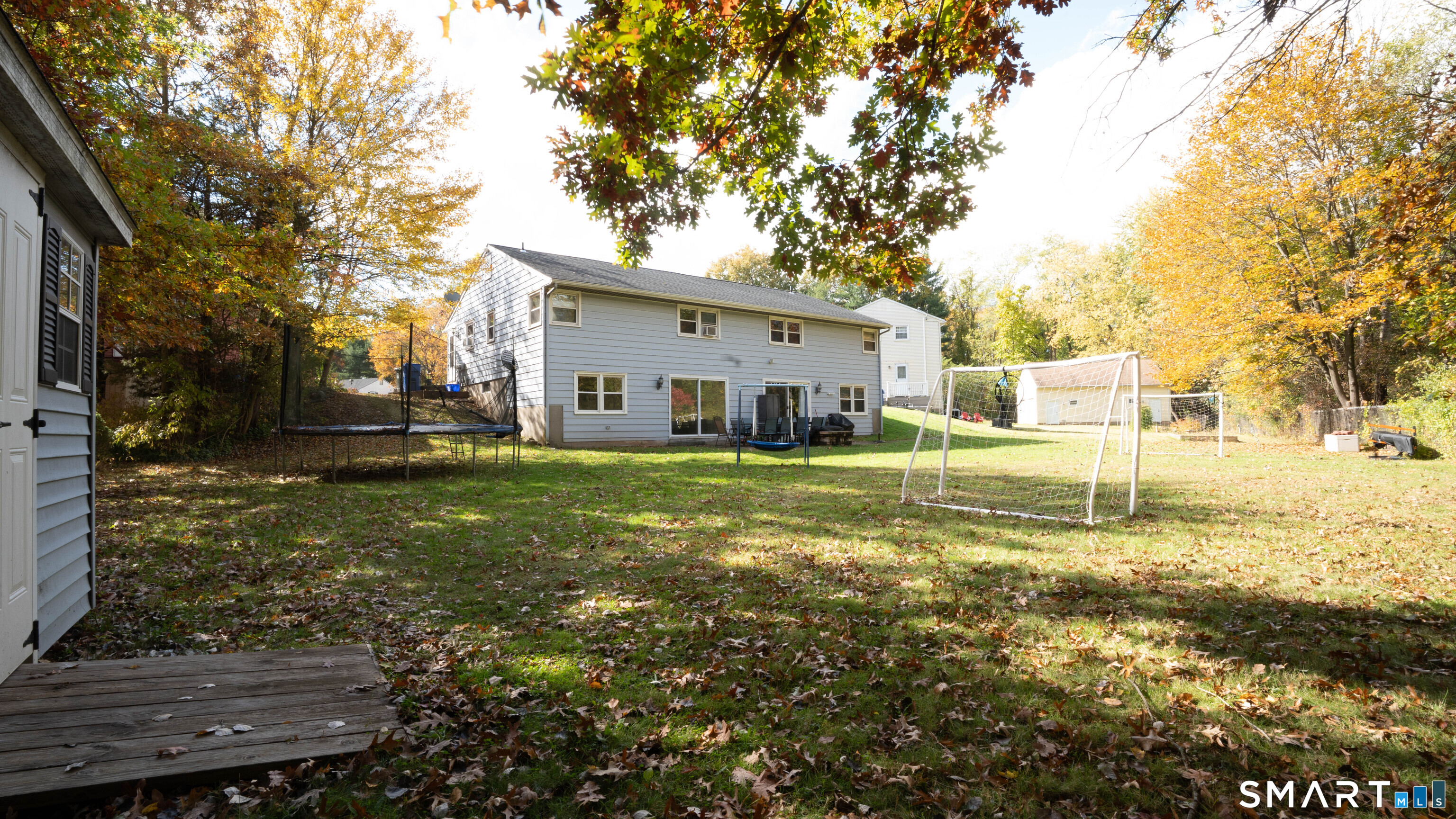 24 Coburn Circle Newington CT 06111