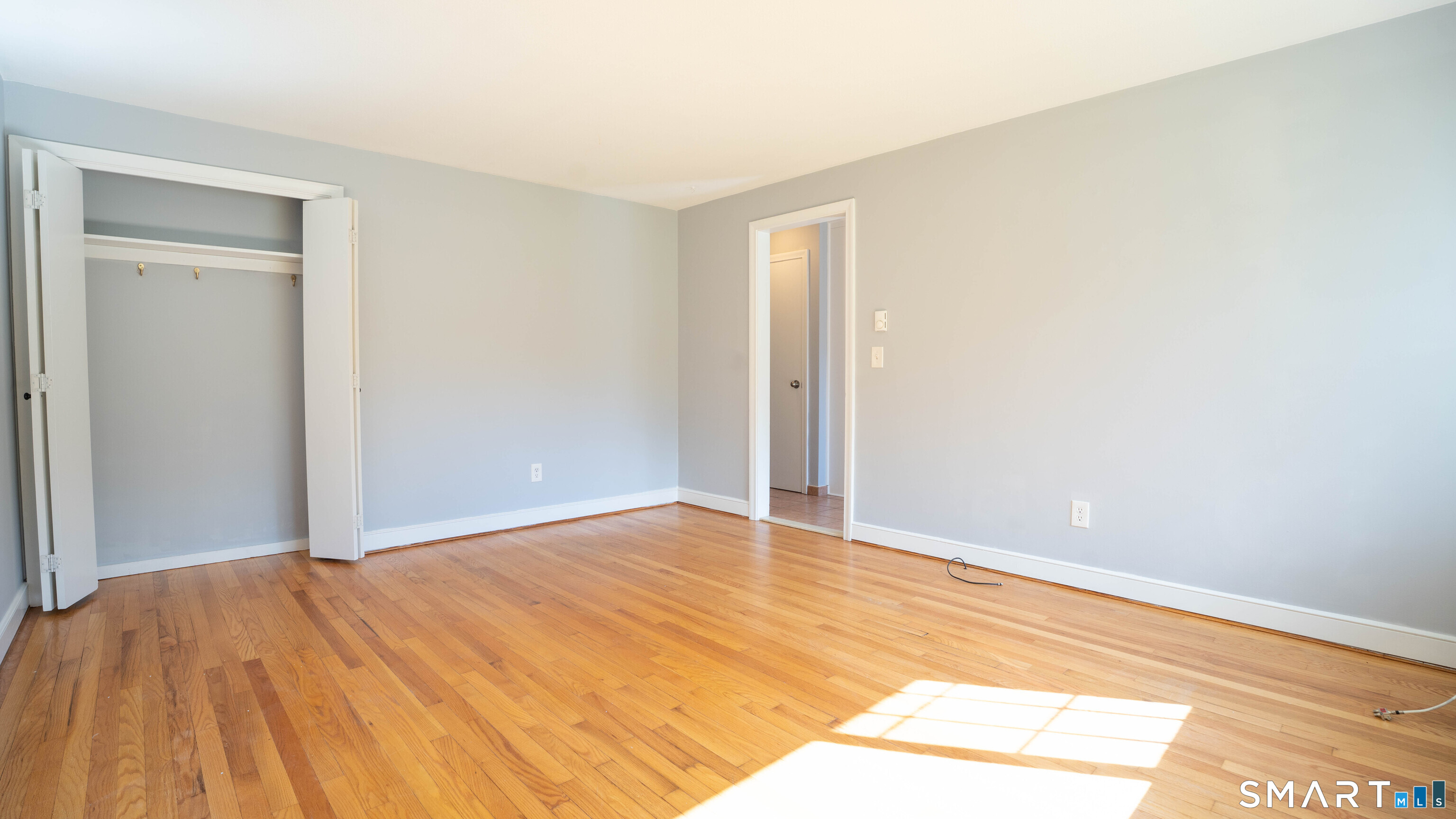 24 Coburn Circle Newington CT 06111