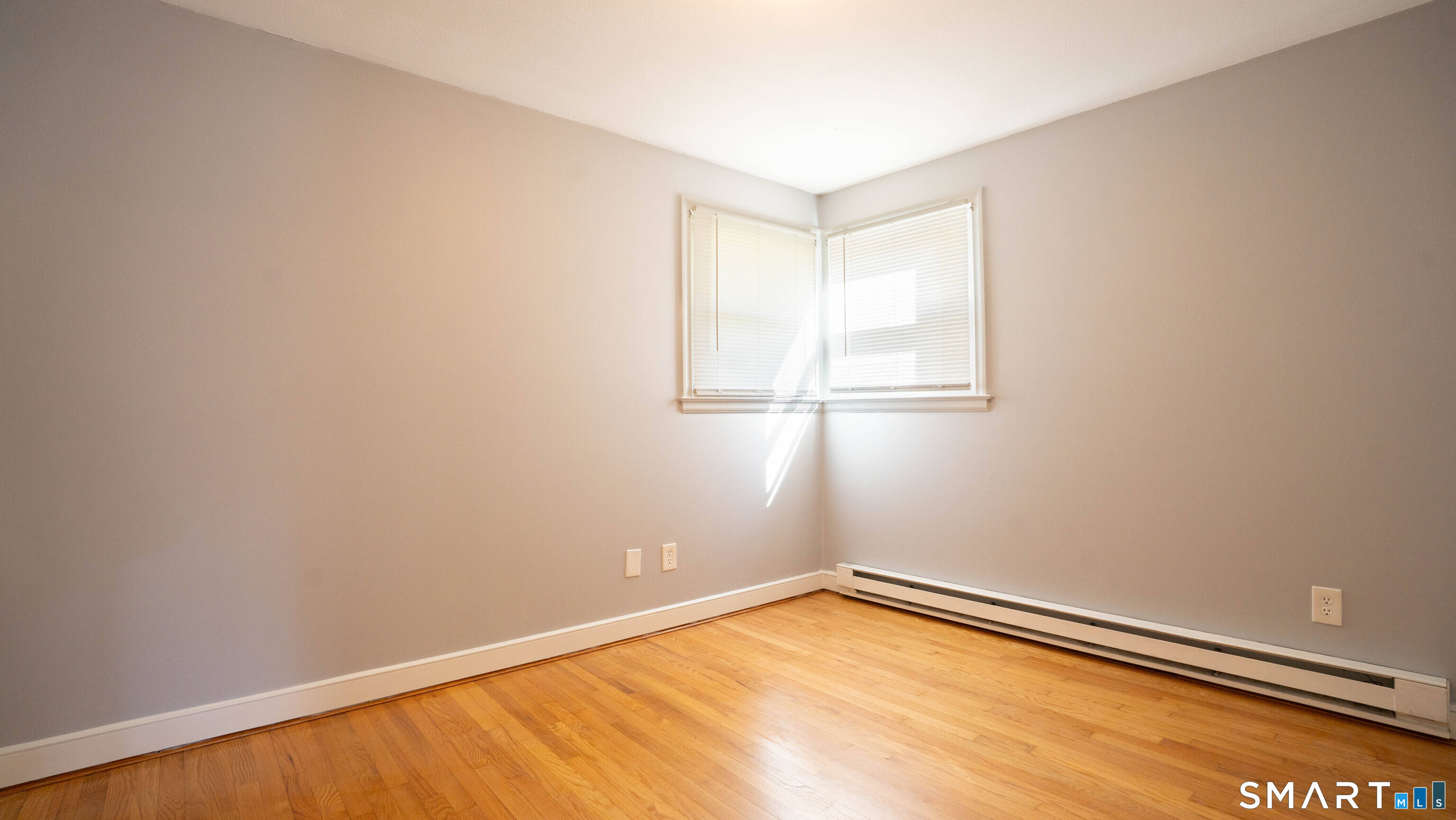 24 Coburn Circle Newington CT 06111