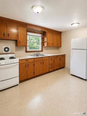 359-363 Brook Street Bristol CT 06010
