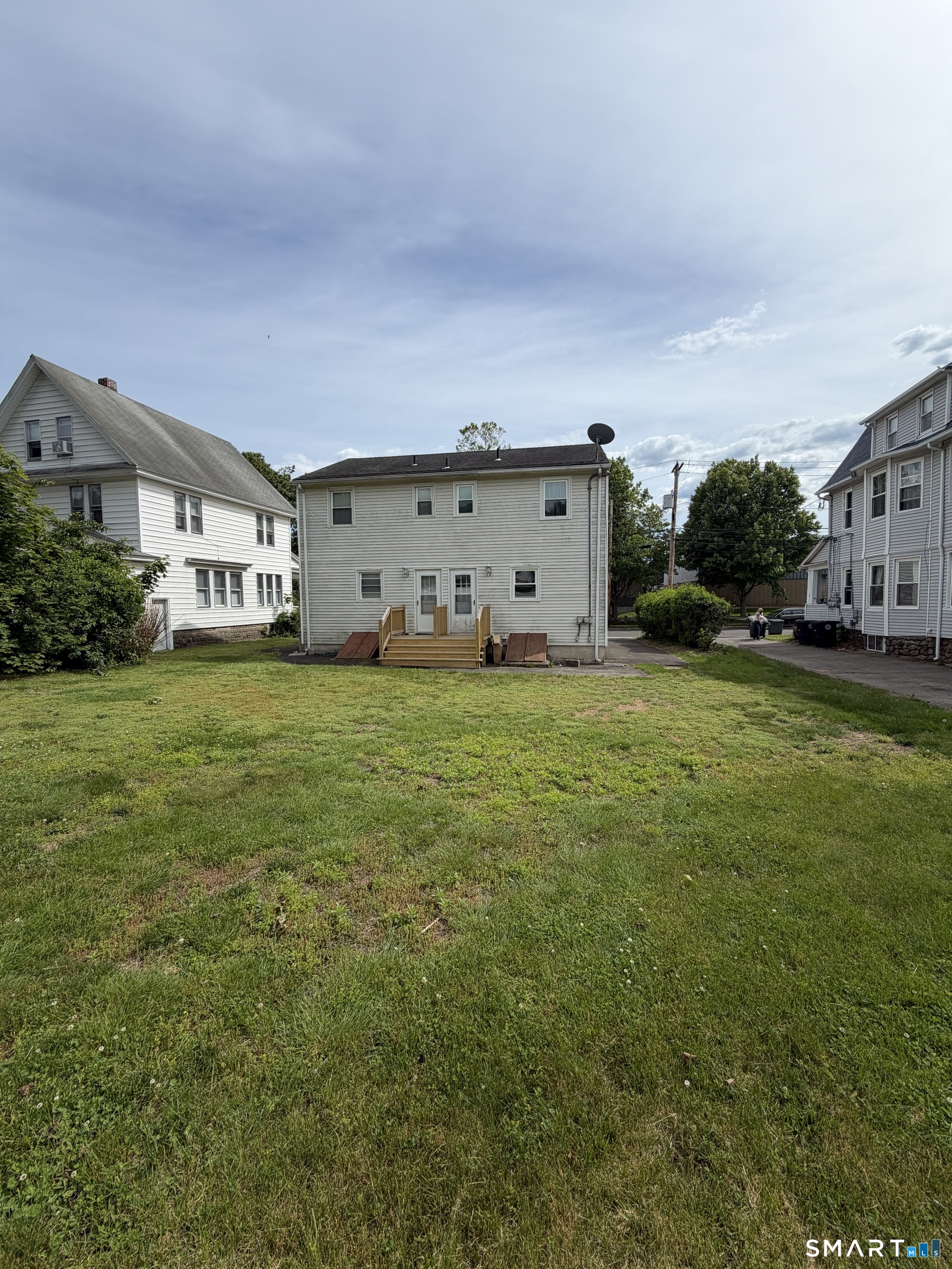 61 Park Circle Milford CT 06460