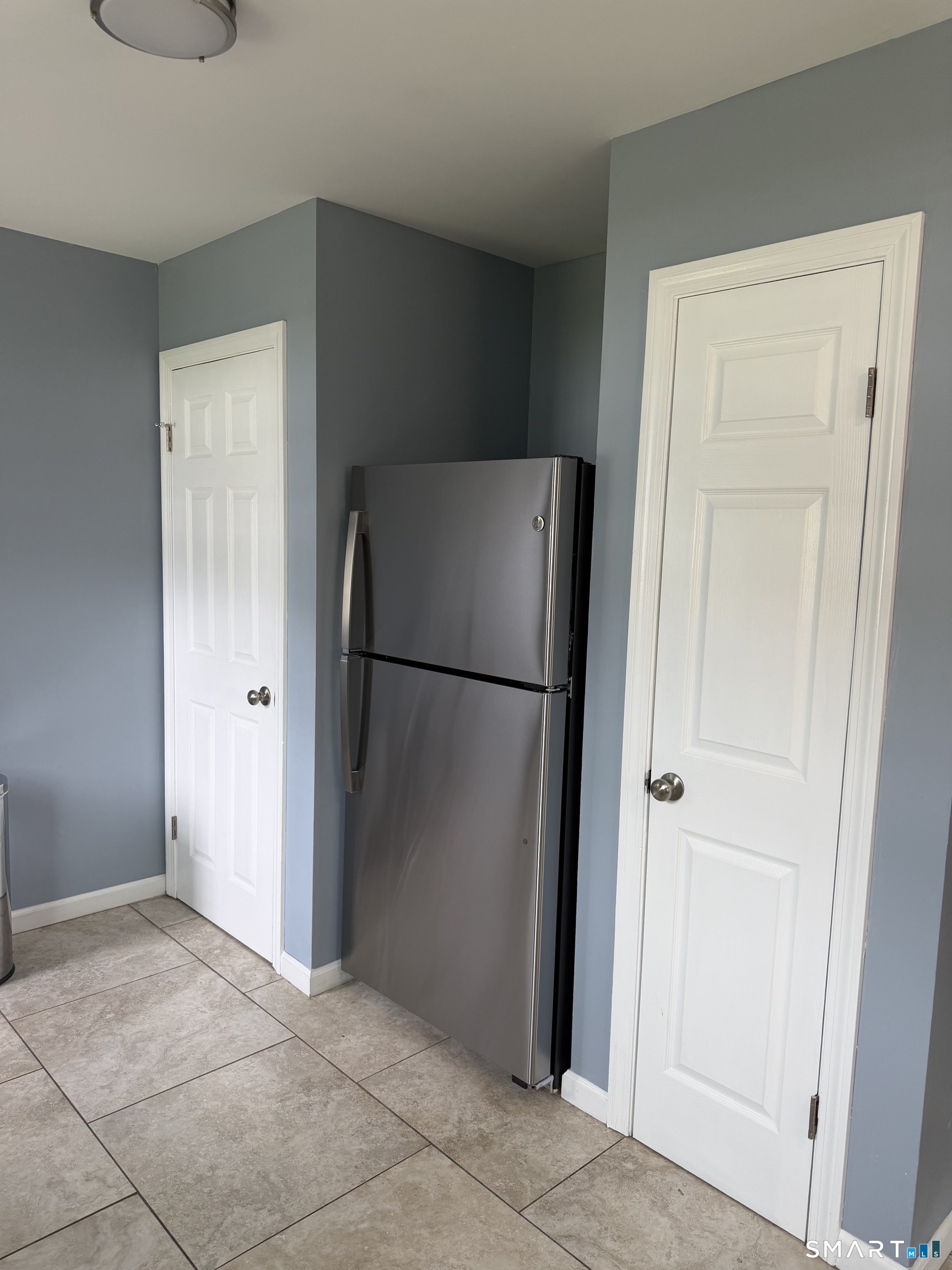 61 Park Circle Milford CT 06460