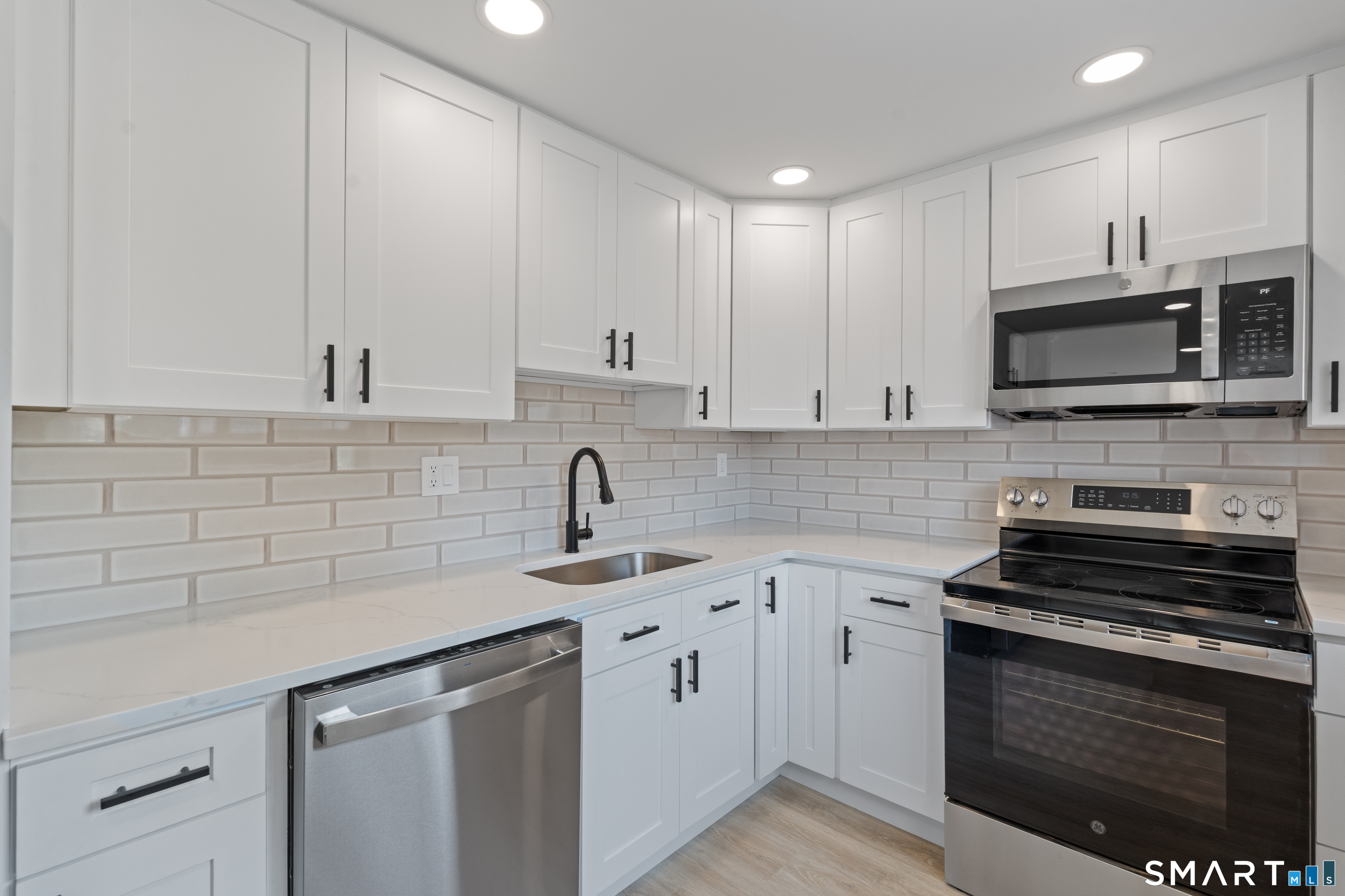 80 Churchill Drive Newington CT 06111