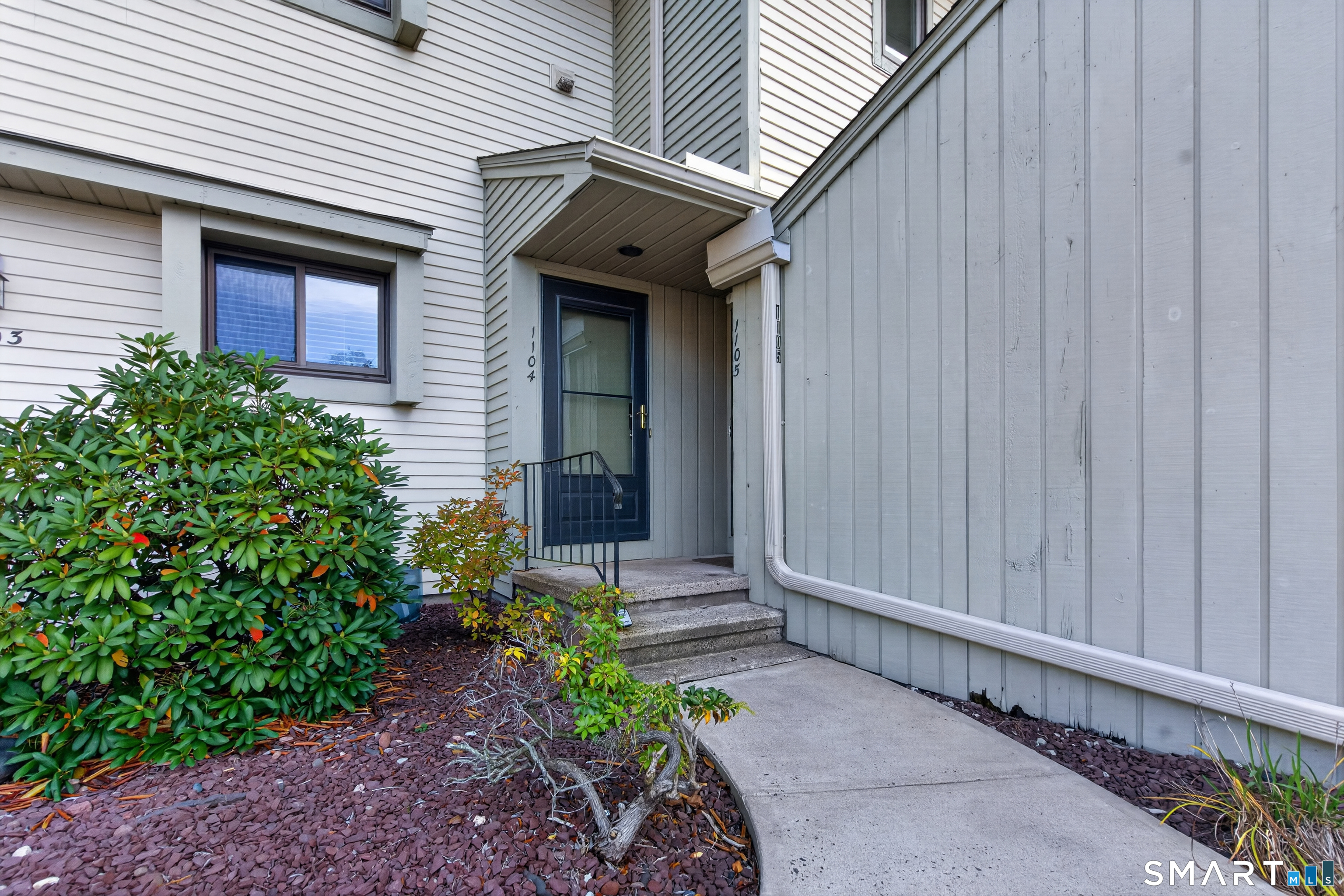 1104 Summer Hill Drive South Windsor CT 06074