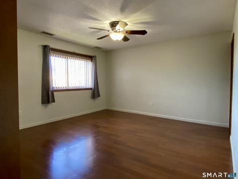 1104 Summer Hill Drive South Windsor CT 06074