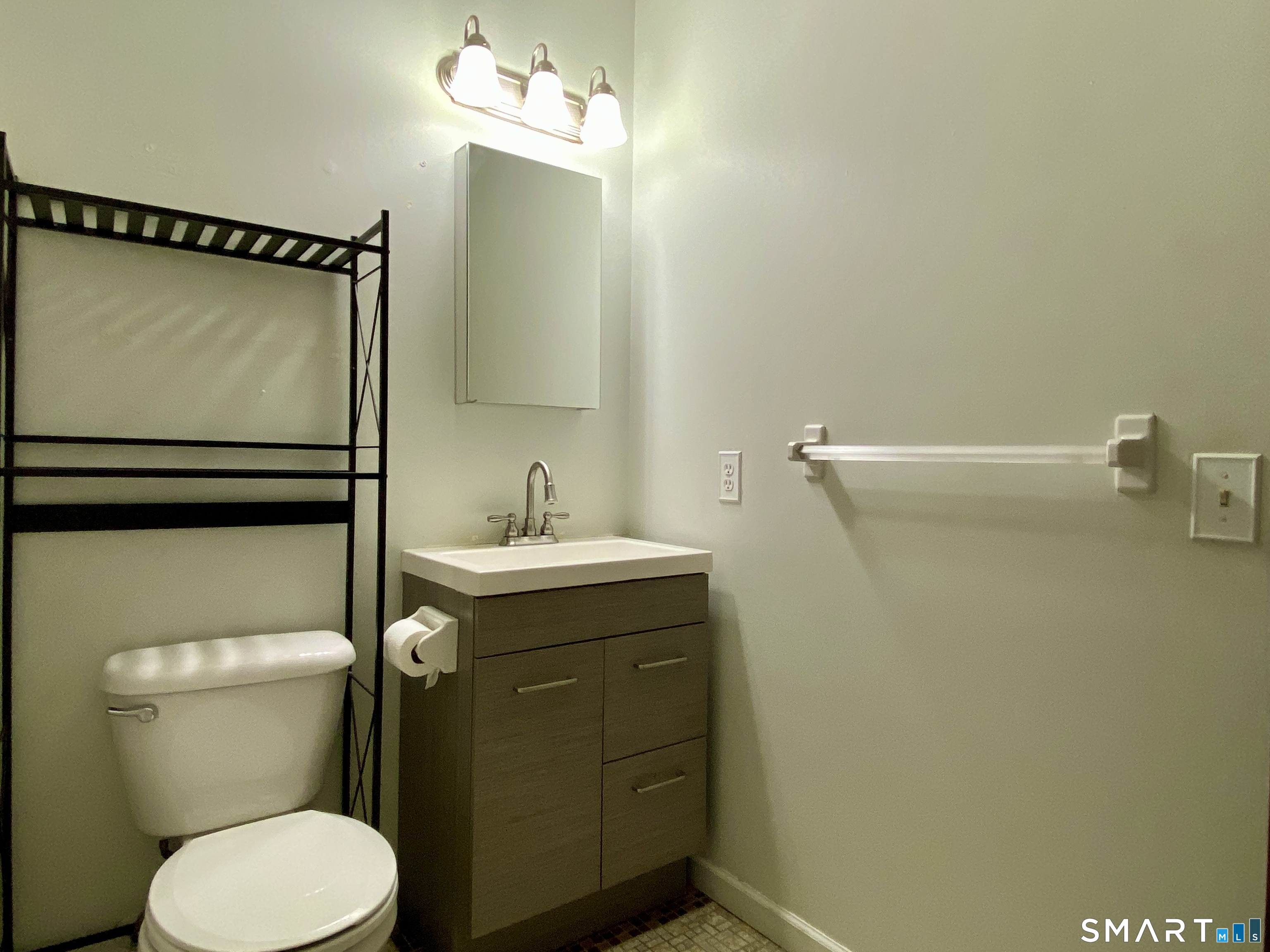 1104 Summer Hill Drive South Windsor CT 06074