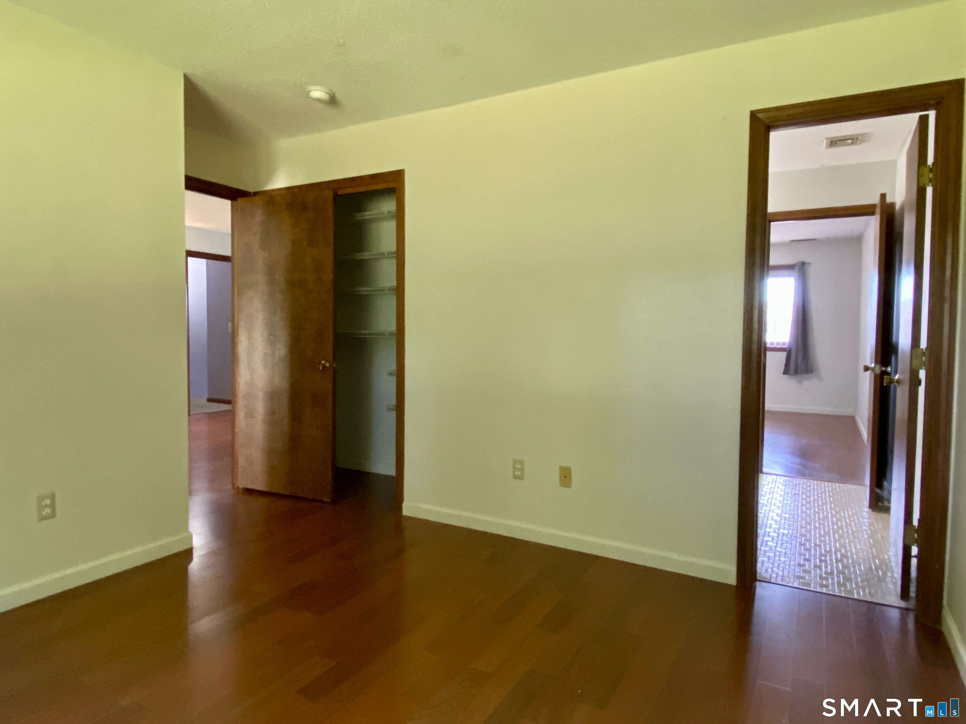 1104 Summer Hill Drive South Windsor CT 06074