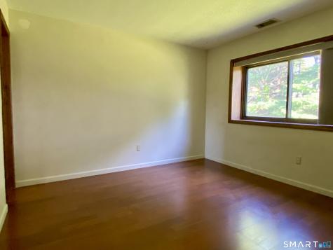 1104 Summer Hill Drive South Windsor CT 06074