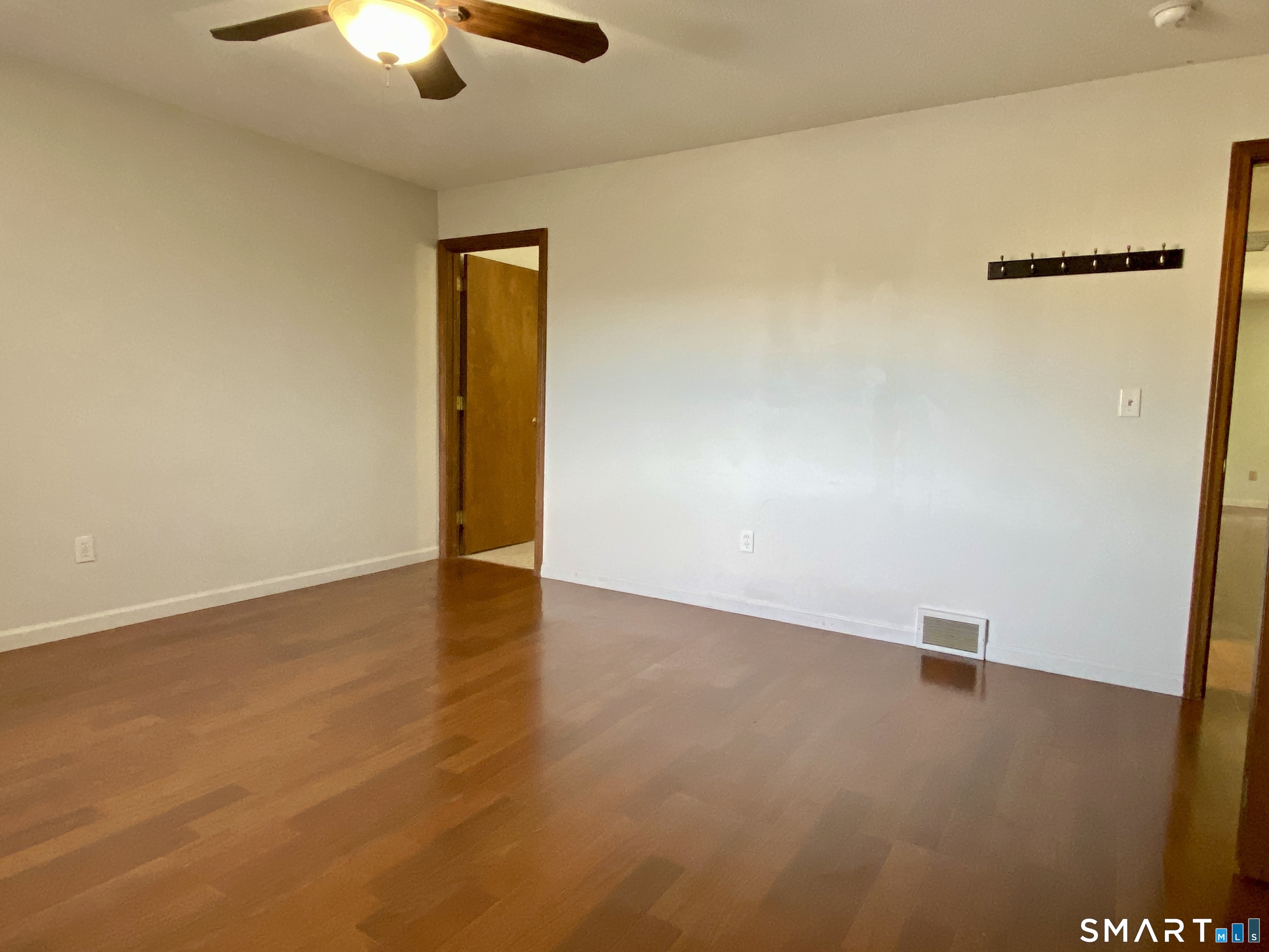1104 Summer Hill Drive South Windsor CT 06074