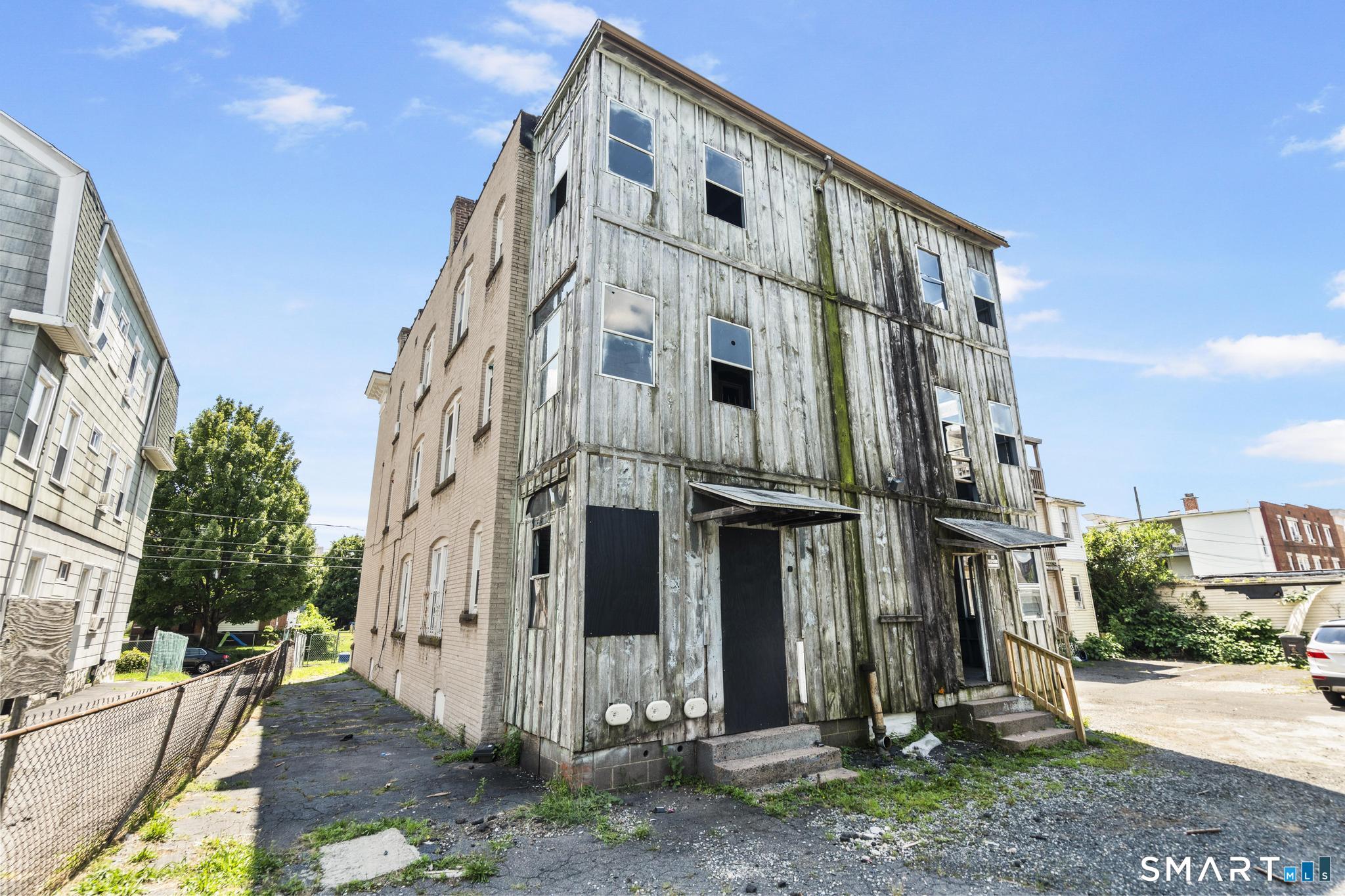 66 Standish Street Hartford CT 06114