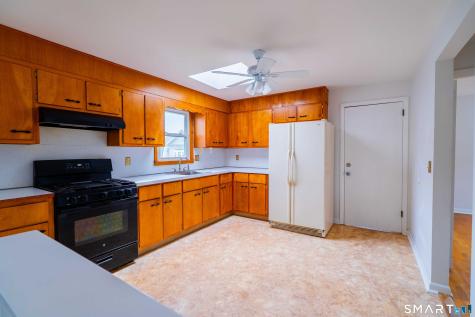 326 Grovers Avenue Bridgeport CT 06605