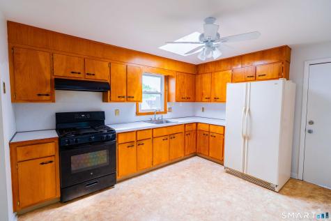 326 Grovers Avenue Bridgeport CT 06605