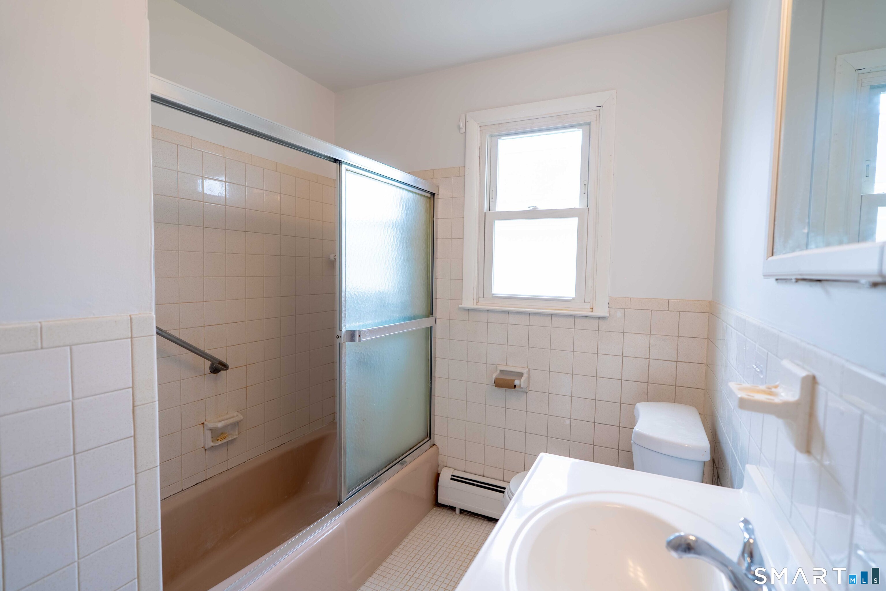 326 Grovers Avenue Bridgeport CT 06605