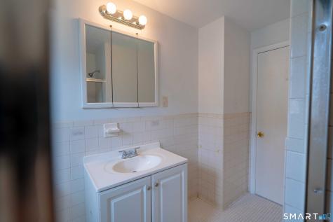 326 Grovers Avenue Bridgeport CT 06605