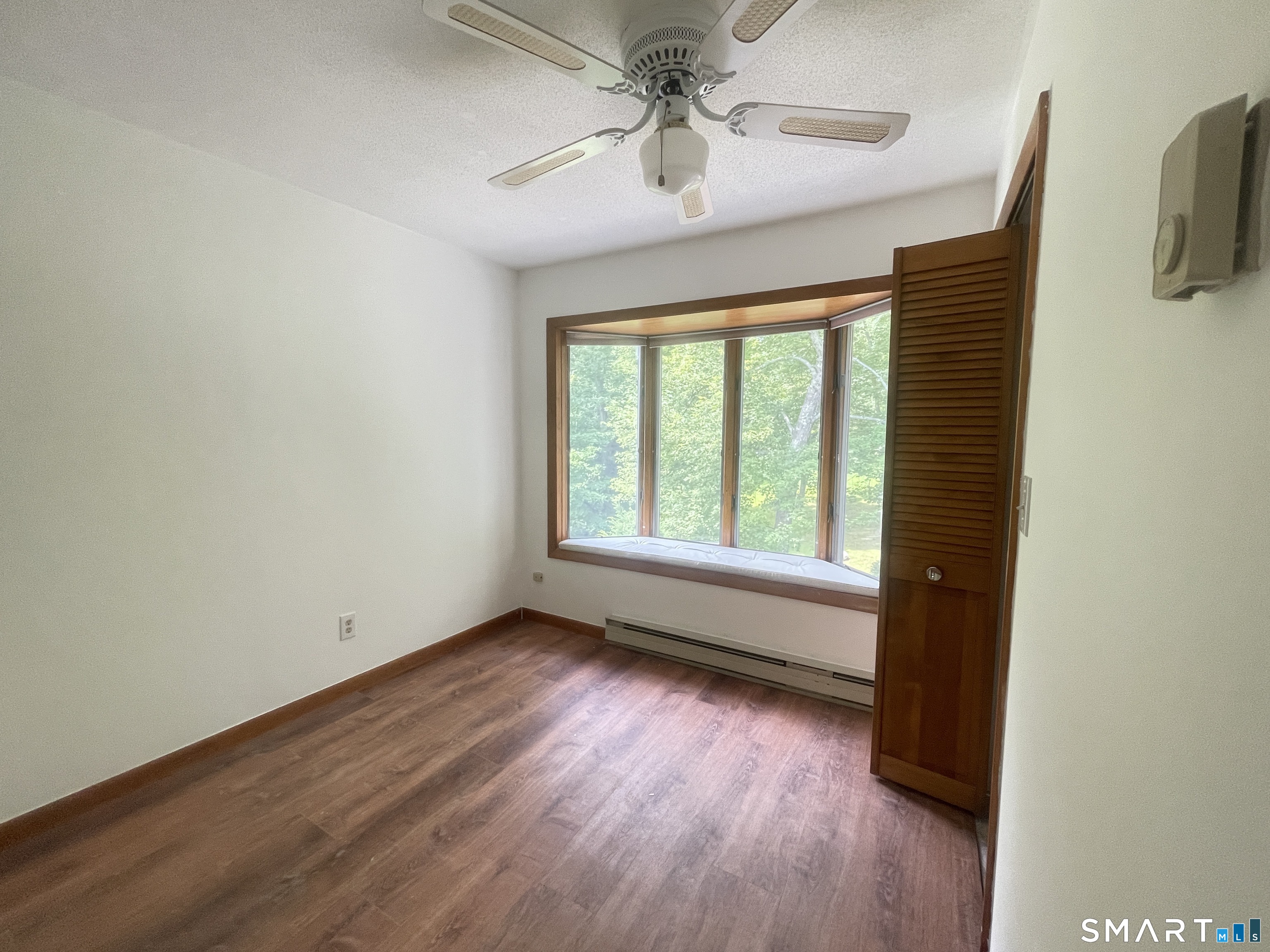391 Chestnut Hill Avenue Waterbury CT 06704