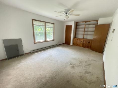 391 Chestnut Hill Avenue Waterbury CT 06704