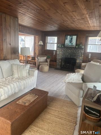 293 Giants Neck Road East Lyme CT 06357