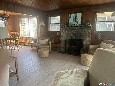 293 Giants Neck Road East Lyme CT 06357