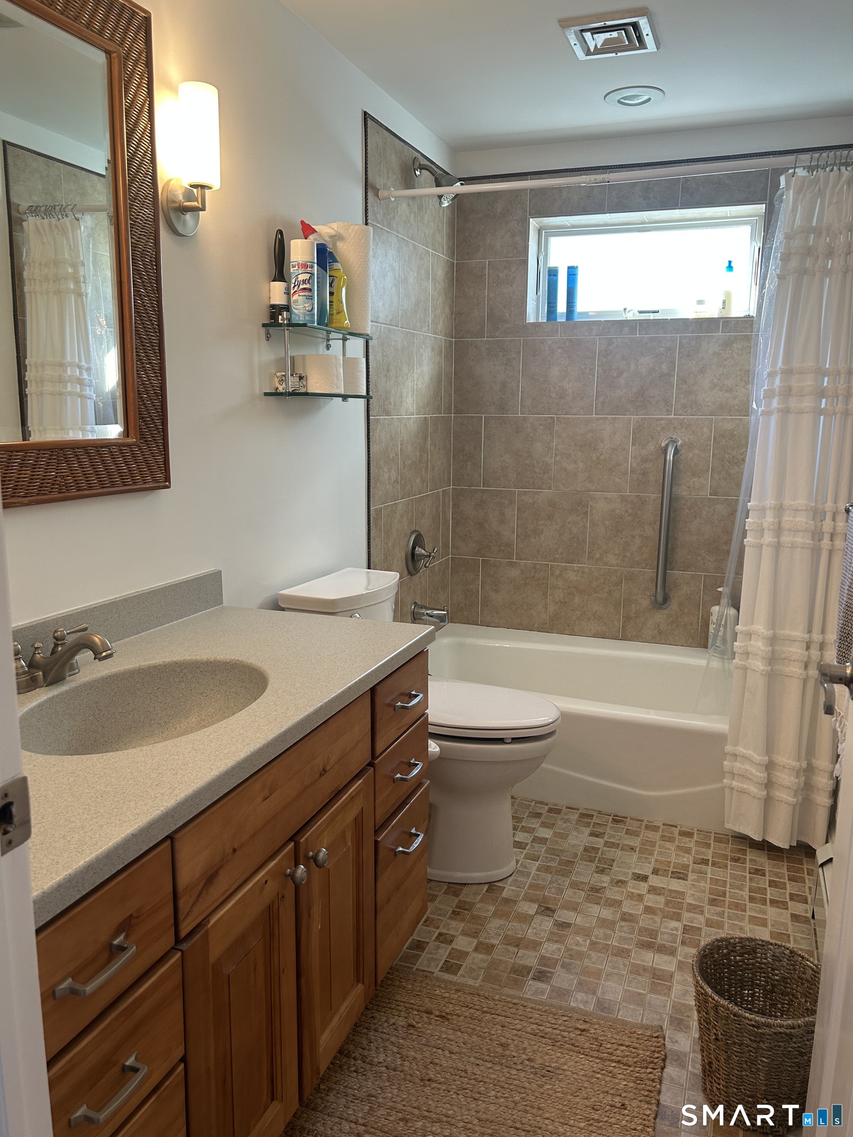 293 Giants Neck Road East Lyme CT 06357