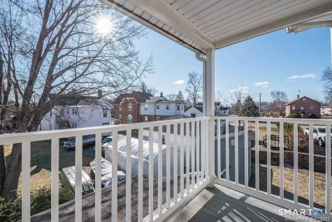 2 Pleasant Street Windsor Locks CT 06096
