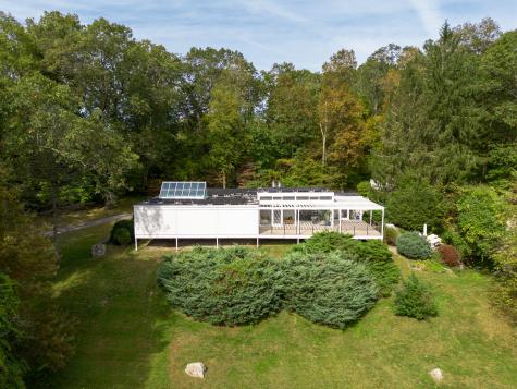 26 Chalburn Road Redding CT 06896