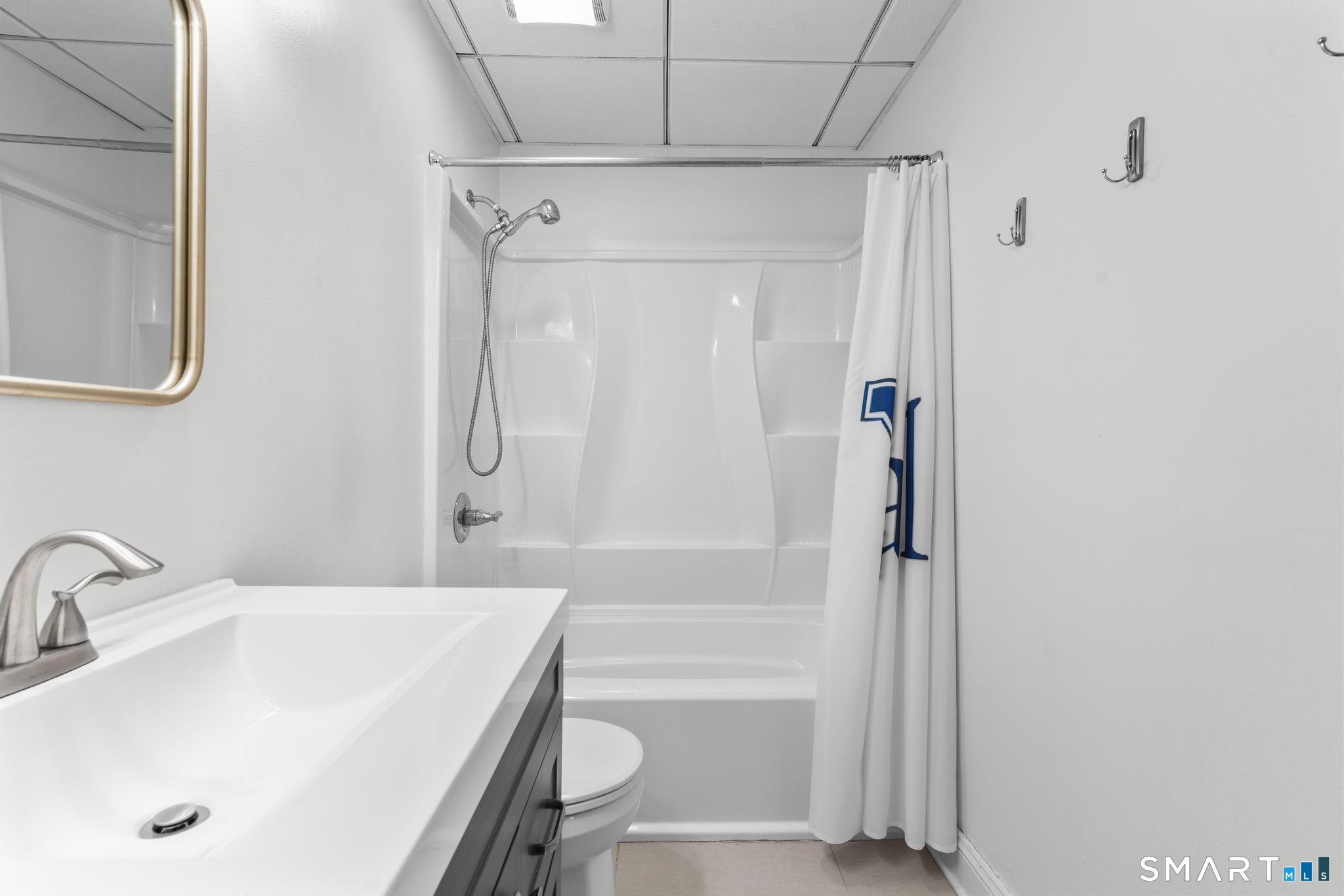 196 Crown Street New Haven CT 06510