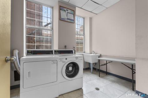 196 Crown Street New Haven CT 06510