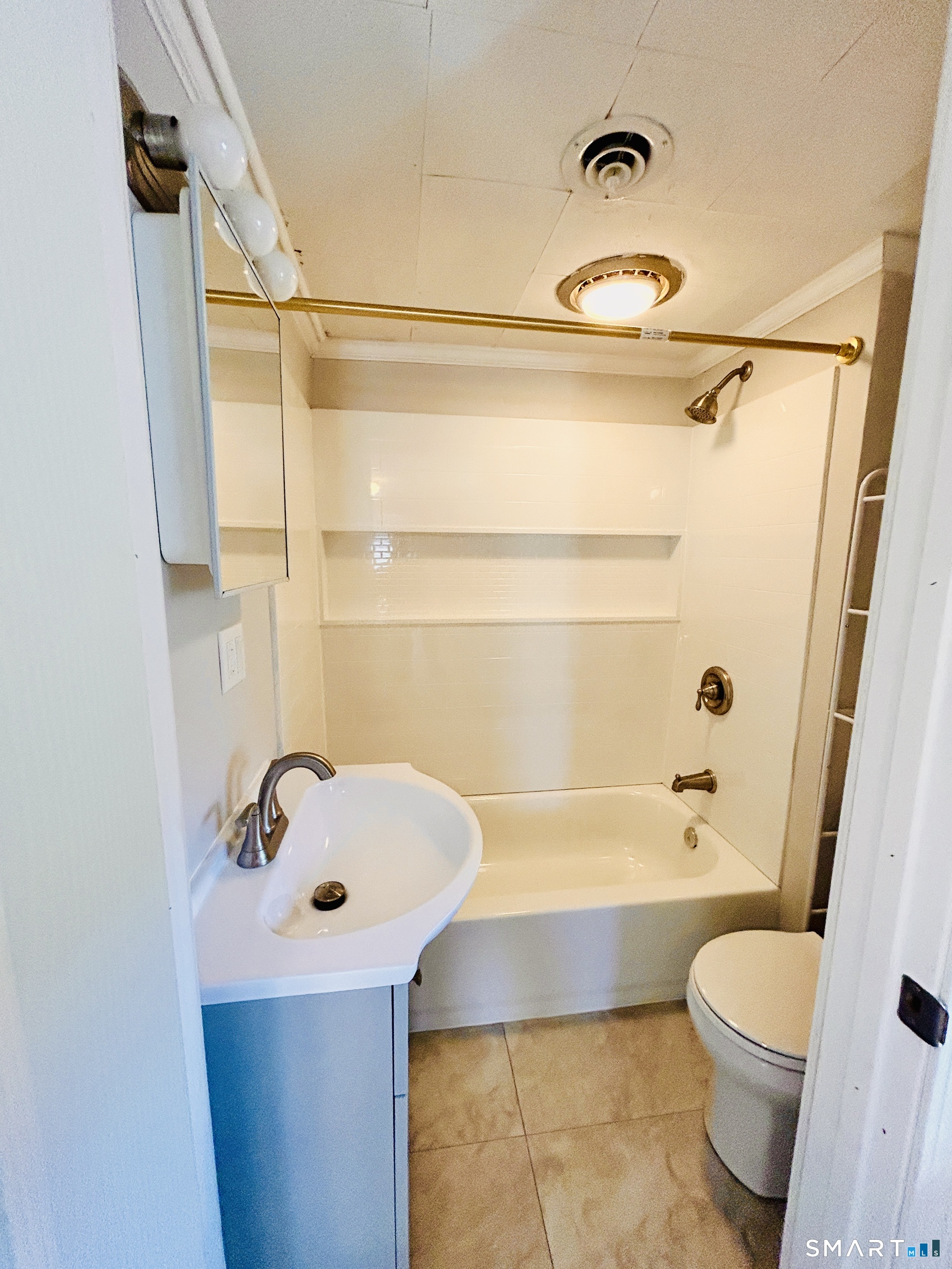 4 Valley Street Wallingford CT 06492