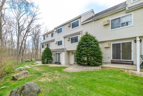 2-A Jeanette Road Danbury CT 06811