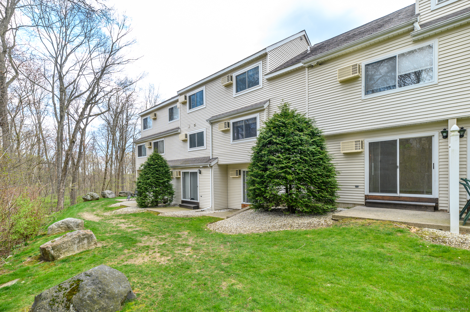 2-A Jeanette Road Danbury CT 06811