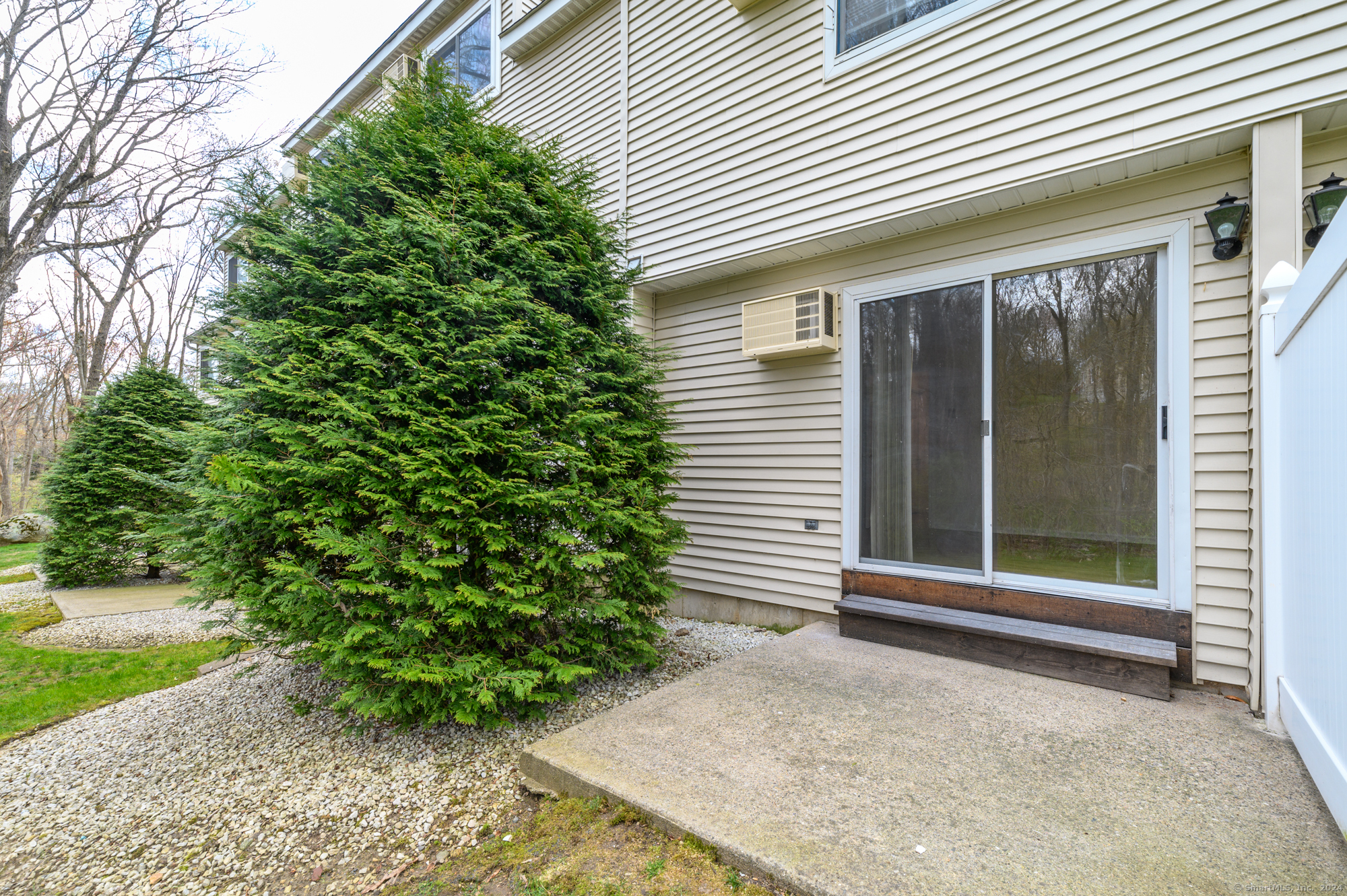 2-A Jeanette Road Danbury CT 06811