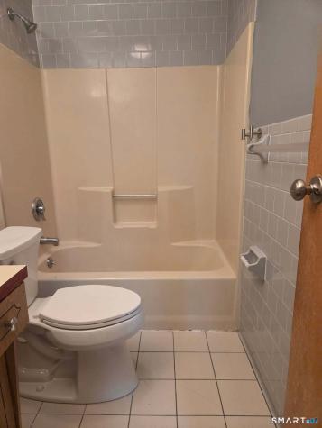 27-43 Framingham Drive Waterbury CT 06705