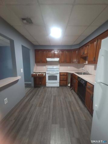 27-43 Framingham Drive Waterbury CT 06705