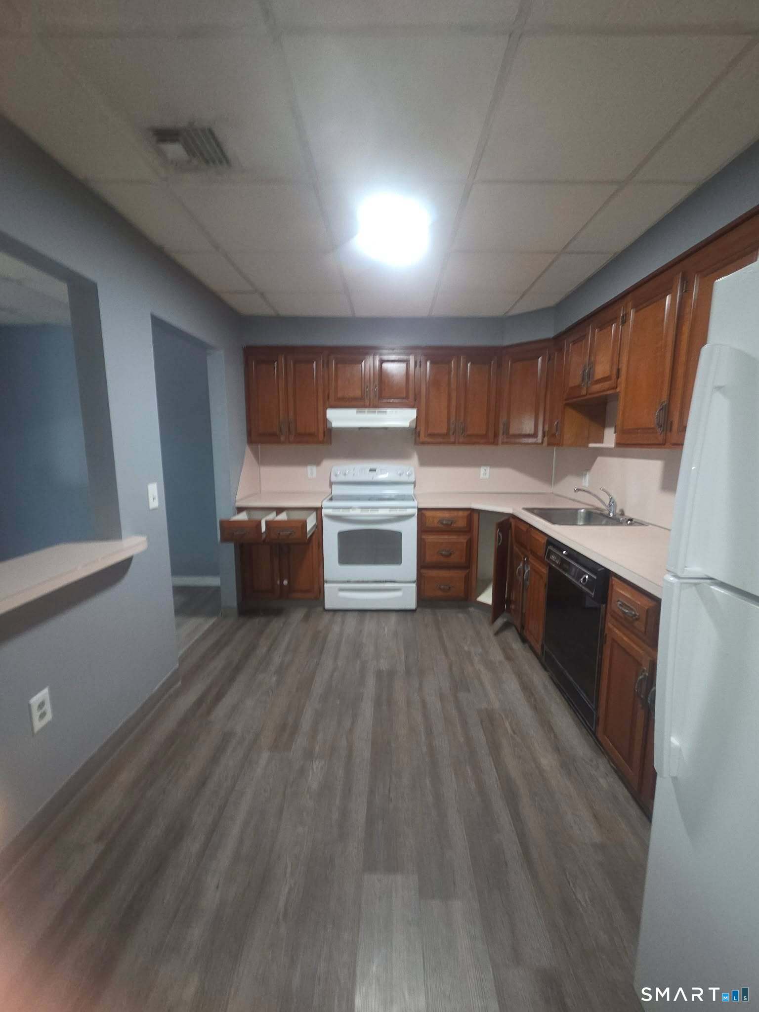 27-43 Framingham Drive Waterbury CT 06705