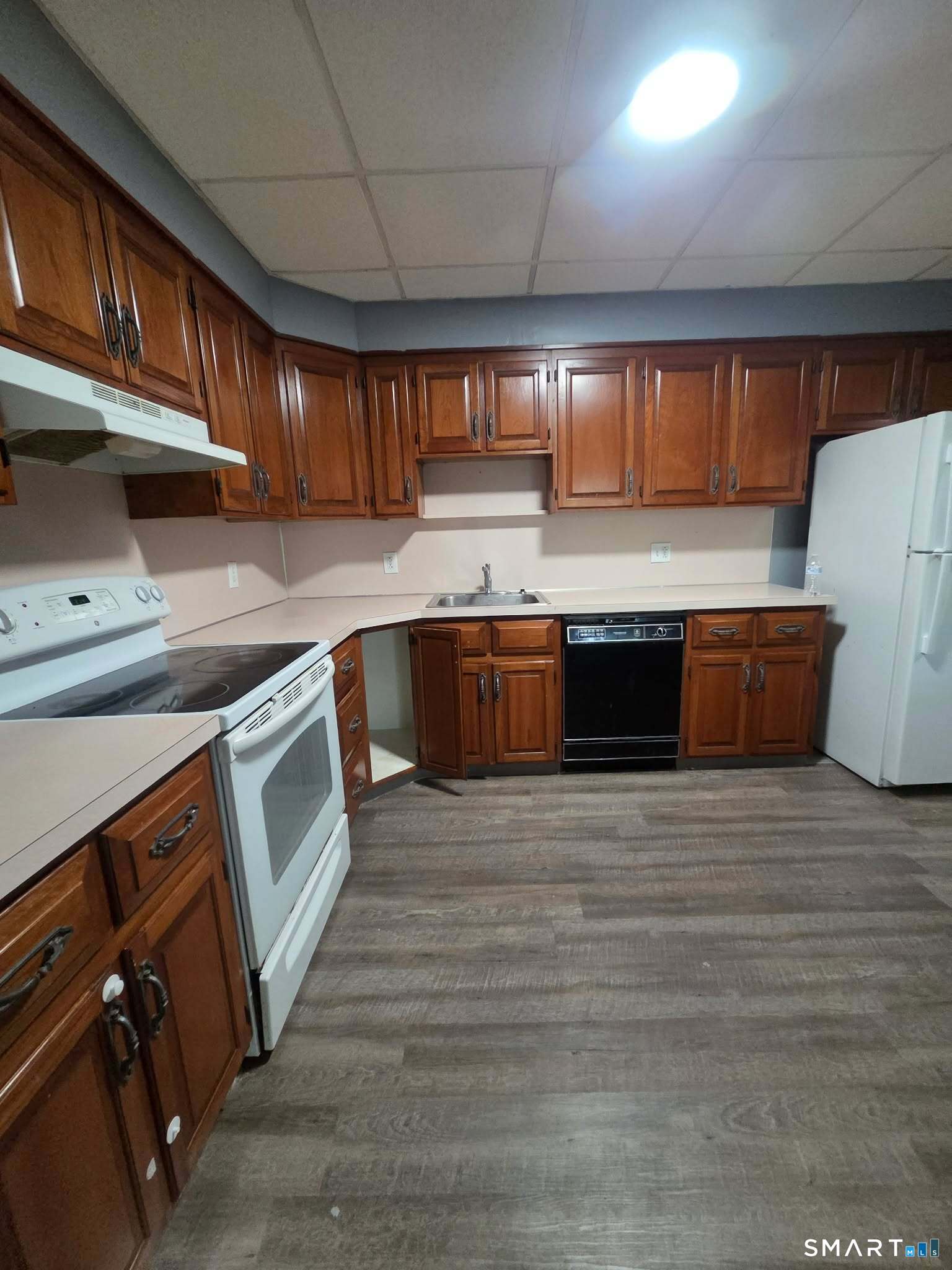 27-43 Framingham Drive Waterbury CT 06705